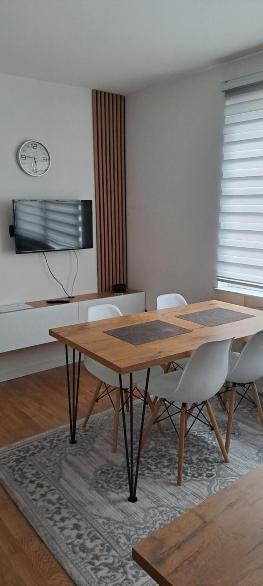 Apartment Place *