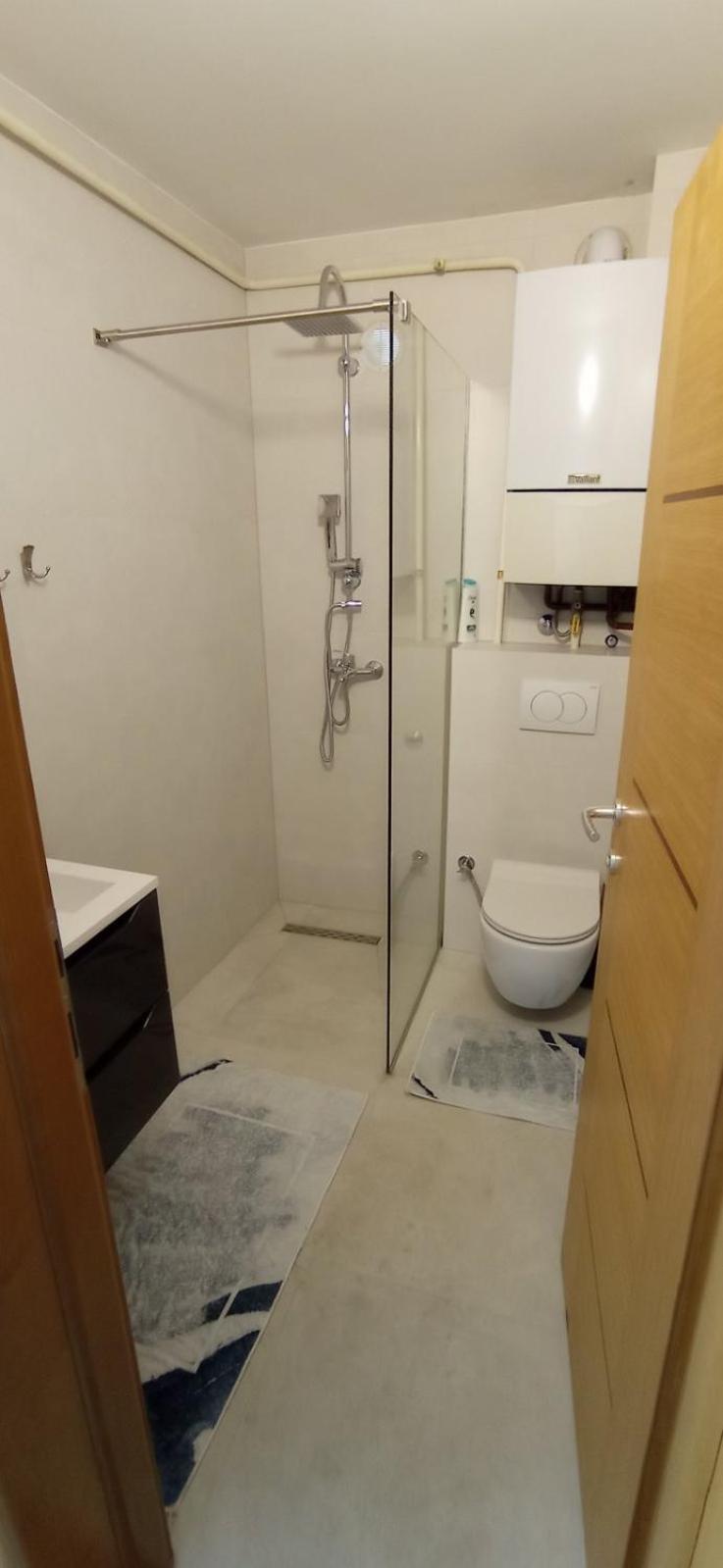 Apartment Place *